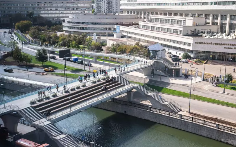 Изображение 2 для новости «Высокоточные комплексы: С 2011 года в Москве возвели 39 мостов из них 5 велопешеходных»