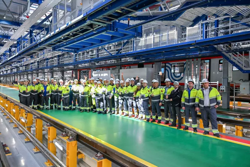 Картинка 2 для поста «Высокоточные комплексы: В Москве открыли электродепо Столбово»