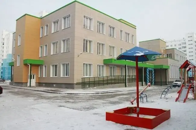 В Новосибирске открылся детский сад с бассейном и галокамерой