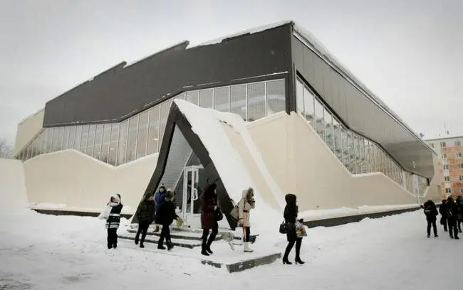 В Сургуте открылся физкультурно оздоровительный комплекс