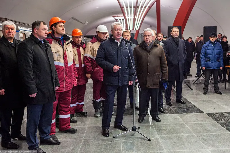 №8 для публикации «Открытие станции Алма Атинская фоторепортаж»
